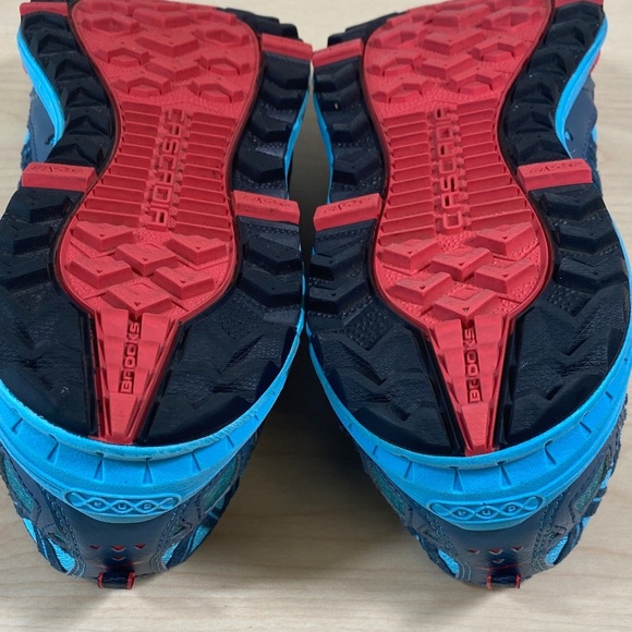 Brooks Cascadia Women's Athletic Trail Running Shoes - Blue and Red - Picture 8 of 9